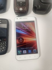 Lot Of 6 Vtg Cell Phones ~ Verizon KYOCERA, Samsung GALAXY S II, 2 Blackberries+