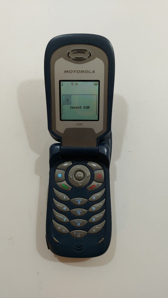 219.Motorola i690 Very Rare – For Collectors – Locked Nextel Network