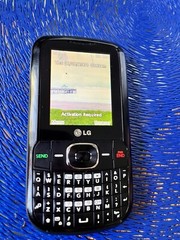 LG 500G – Black (TracFone)