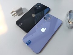 VERY GOOD Apple iPhone 12 mini – 64 /128/256GB (Unlocked) with Face ID