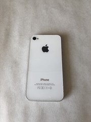 Apple iPhone 4s – 8GB – White (Unlocked) A1387 (CDMA + GSM)