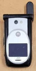 Motorola i930 – Silver and Black ( Nextel ) Very Rare iDEN Flip Phone – Bundled