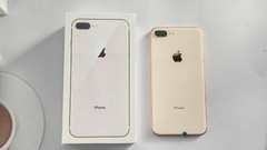 Apple iPhone 8 Plus Unlocked- 64 GB/128 GB/ 256 GB – Gold Silver Red Gray