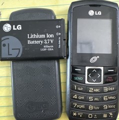 LG Cellular Wireless M#320G / 320GB -Gray and Silver ( TracFone ) Cellular