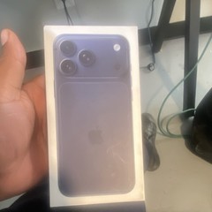Apple iPhone 12MP Dual Camera 5G Face Recognition Purple Bluetooth Wi-Fi NFC