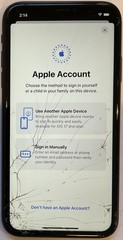 GSM UNLOCKED iPhone XR, 64GB A1984 MH3F3LL/A WITH CRACKED GLASS FOR REPAIR