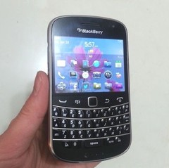 BlackBerry Bold 9900 – 8GB – Black+ Excellent+ (UNLOCKED) ~ GOOD DEAL !!!