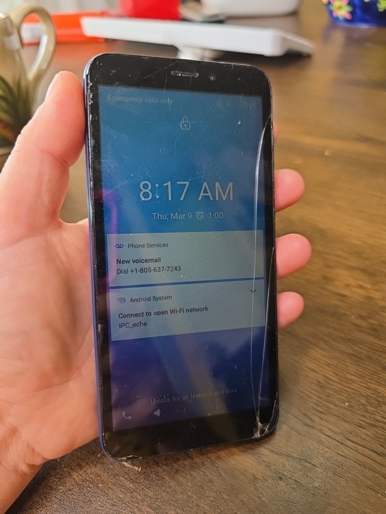Wiko Voix Android Go Edition Smartphone – Blue – Cracked Screen – Powers On