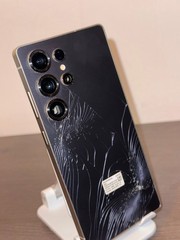 Samsung Galaxy S25 Ultra 256GB SM-S938B/DS – Unlocked – Cracked Back Glass