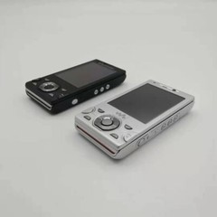 Sony Ericsson w995 w995i 3G WIFI Bluetooth GPS 8MB Camera mobile Keyboard phone
