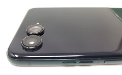 Motorola Razr Ultra 2025 XT2551-1 512GB AT&T Network PANTONE Scarab