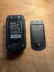 Kyocera DuraXT E4277 – Black and Silver ( Sprint ) Cellular Flip Phone