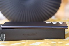 New Samsung Galaxy S22 Ultra (5G) SM-S908U 128GB/256GB/512GB Unlocked Smartphone