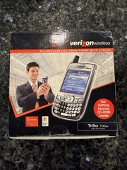 Vintage Verizon Treo 700 Smartphone PDA Cell Phone Original Box
