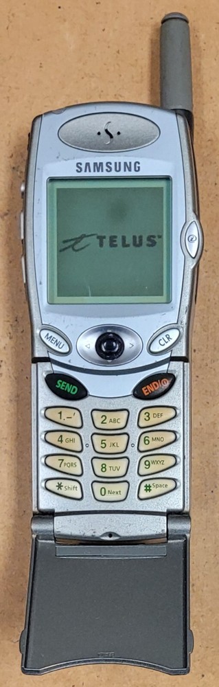 Samsung SCH-T300 – Gray and Black ( Telus ) Super Rare Cellular CDMA Phone