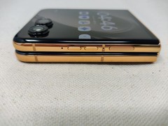 Motorola Razr+ 2024 – Unlocked – Mocha Mousse- 256GB