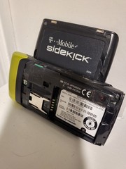 T-Mobile Sidekick 3 – 64 MB – Light Green (T-Mobile)