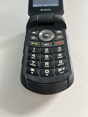 Kyocera DuraXE E4710, 8GB, Black Rugged Flip Phone – Camera Cell Phones D1