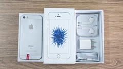 Excellent Apple iPhone SE 1st Gen Unlocked 16/32/64/128GB Gray Silver Rose Gold