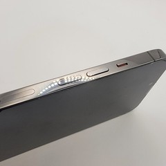 Apple iPhone 13 Pro 256GB Gray – Minor Body Scratches