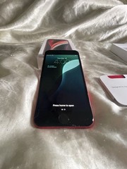 Apple iPhone Red SE (2nd Generation, 2020) 64GB Unlocked Smartphone 75% BH