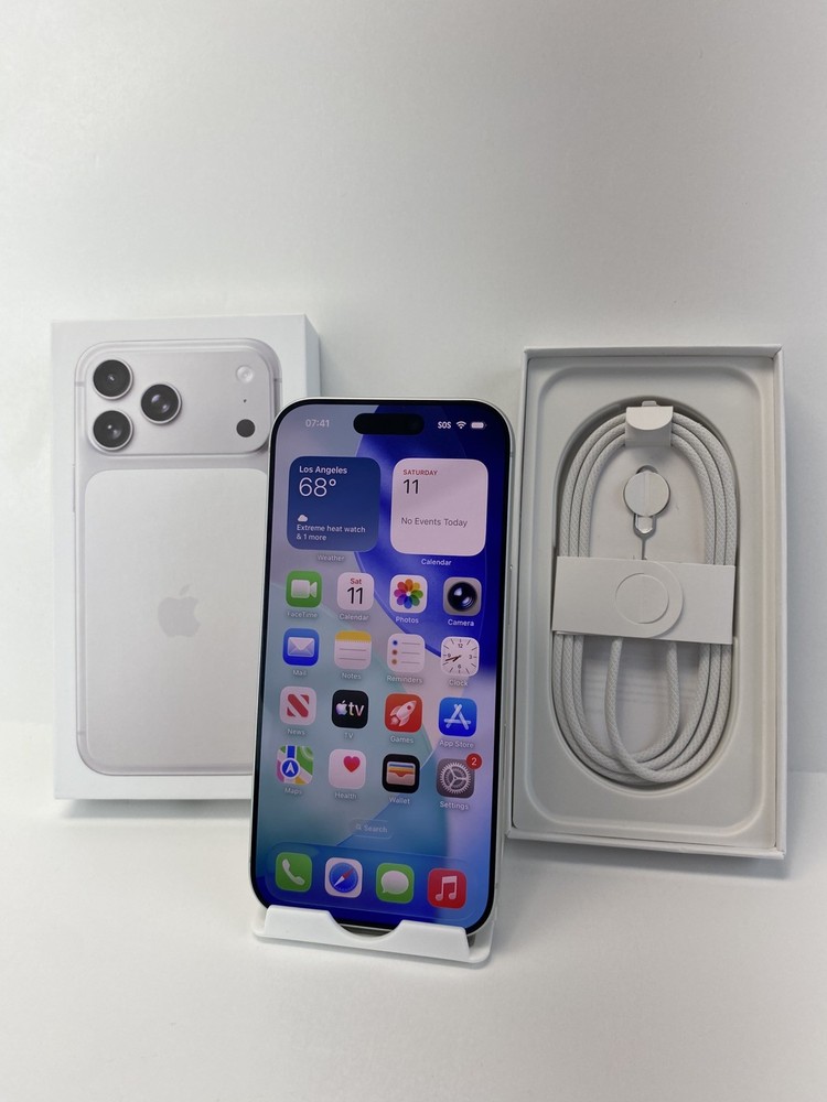 Apple iPhone 17 Pro A3256 1TB Silver Warranty Pristine condition Unlocked device
