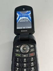 Kyocera DuraXE E4710, 8GB, Black Rugged Flip Phone – Camera Cell Phones D1