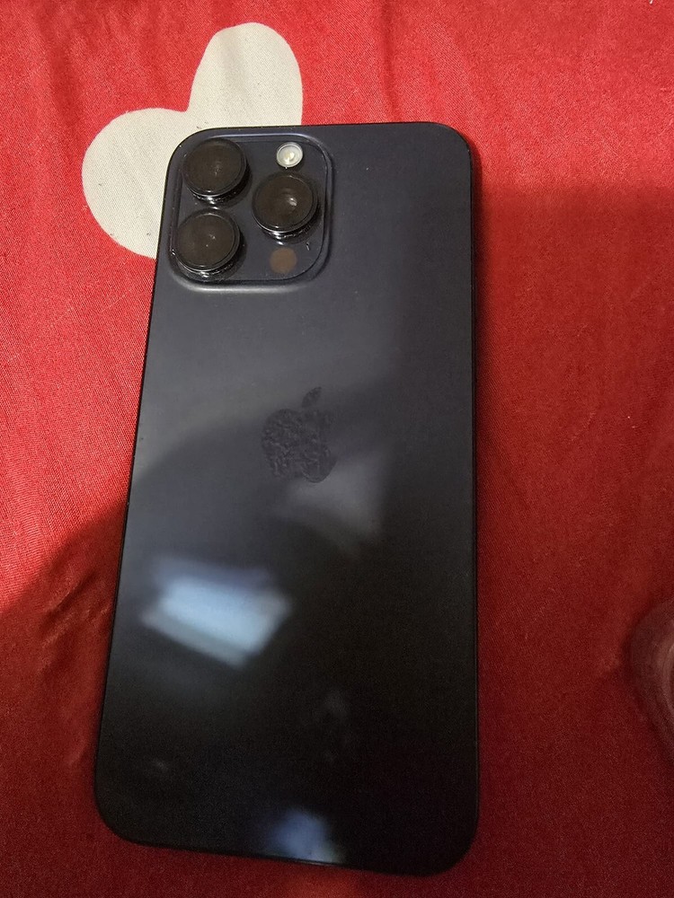 Vendo Mi iPhone 15 Pro Max Con Tik Tok