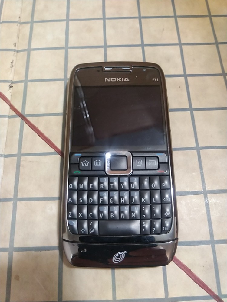 PARTS ONLY Nokia E71 QWERTY Keyboard 3G WIFI GPS 3.15MP MP3 MP4 CellPhone