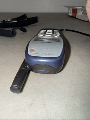 NOKIA 3285V Cell Phone – UNKNOWN CARRIER Powers Up + 2 Chargers
