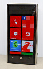 Dell Venue Pro with Windows Cell Phone 7 V02S Excellent Condition RARE T-Mobile