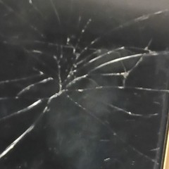 Apple iPhone XR 64GB Yellow 12MP Smartphone FOR PARTS/NOT WORKING