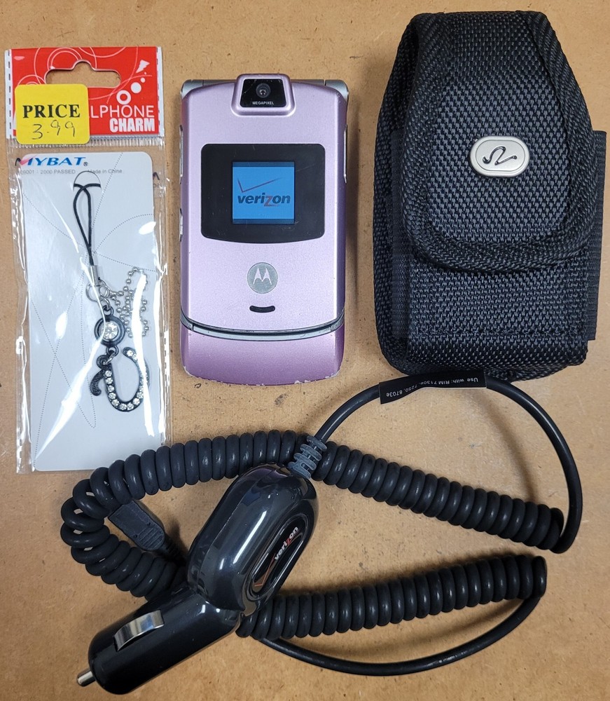 Motorola RAZR V3c – Pink & Silver ( Verizon ) Flip Phone – Super Rare Color READ