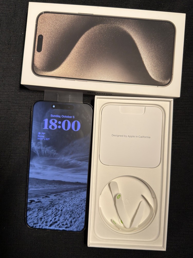 Apple iPhone 15 Pro Max 256GB Black Titanium, Unlocked