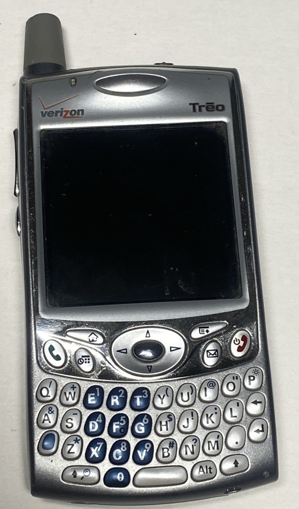 Vintage Palm Treo 650 Smartphone – Silver/Gray – Untested / For Parts or Repair