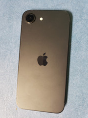 Apple iPhone 16e for parts damaged screen unknown carrier and storage size