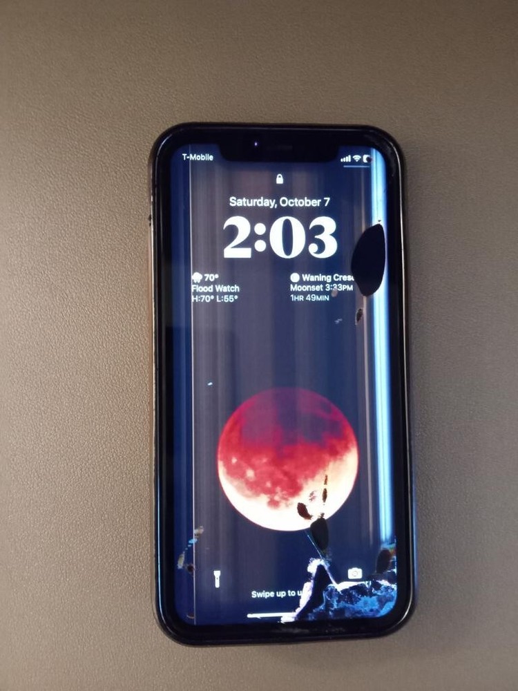 Apple iPhone 11 – 64GB – White (T-Mobile) A2111 (CDMA + GSM)