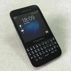 BlackBerry Q5 Unlocked 4G LTE WiFi 8GB 5MP Unlocked Keyboard Smartphone