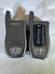 2 Motorola i series i836 – Gray ( Nextel ) Cellular Flip Phones Parts Untested