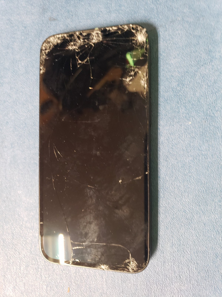 Apple iPhone 16e for parts damaged screen unknown carrier and storage size