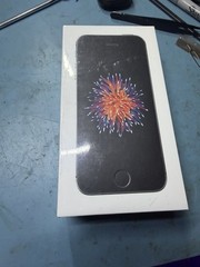iPhone 5 SE 1gen 16GB Black Unlocked CDMA+GSM Rare Old iOS collector’s item 👇