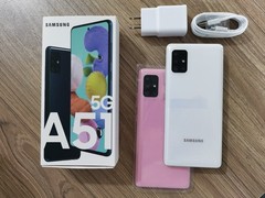 Samsung Galaxy A51 5G – 256GB-Variou Colors 6.5in 4500mAH (Unlocked) Good phone
