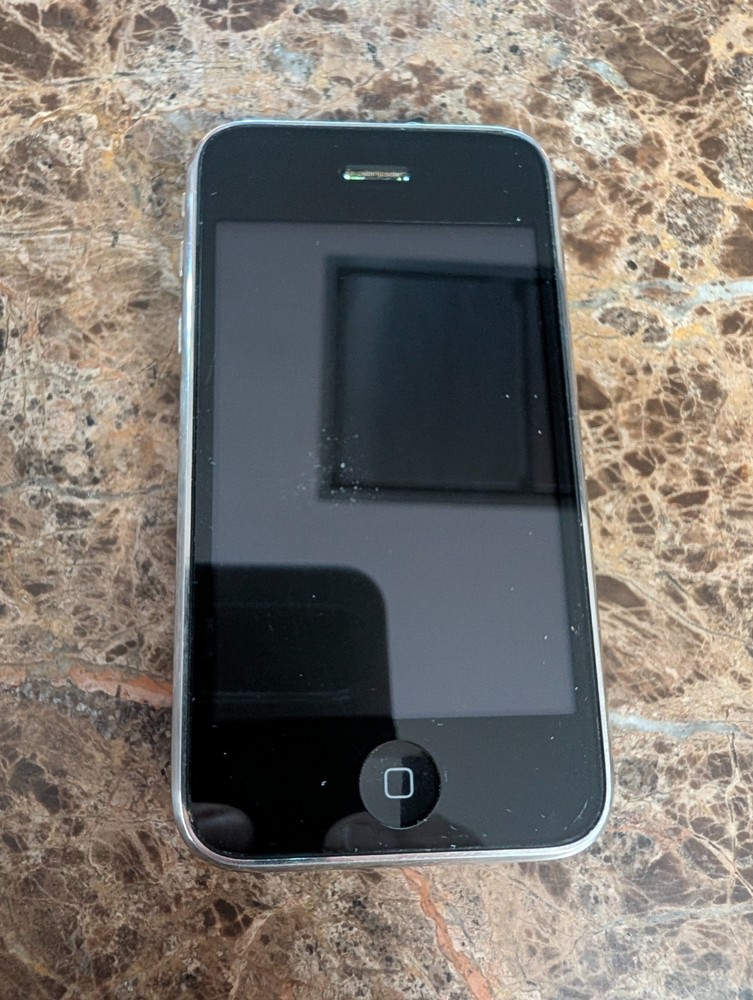 Vintage Apple IPhone 3G (A1241) 8GB Black – Collector’s Item – Powers On