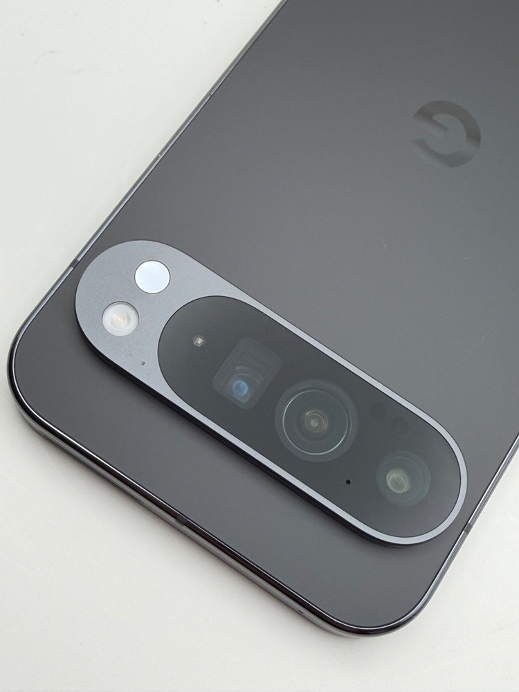 Google Pixel 9 Pro XL Factory Unlocked BLACK 256GB **READ**