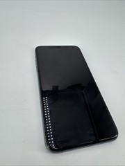 Apple iPhone 11 Pro – Unknown Storage. Cracked Back. UNTESTED FOR PARTS AS IS