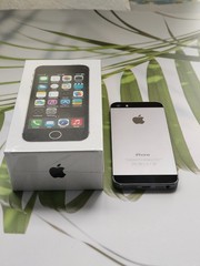 Apple iPhone 5/5s 8/16/32/64GB Factory UNLOCKED(any carrier multiple color