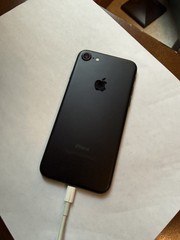 APPLE IPHONE 7 (MNAJ2LL/A) – 128 GB – UNLOCKED – EXCELLENT CONDITION