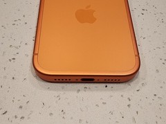 Read* Apple iPhone 17 Pro – 256 GB – Cosmic Orange