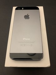 Apple iPhone 5s – Space Gray – 32GB – Factory Unlocked (Model A1533) – Phone/Box