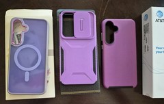 Samsung S24 FE Graphite, 128G, + Box, 3 Cases, Screen and Camera Covers – AT&T